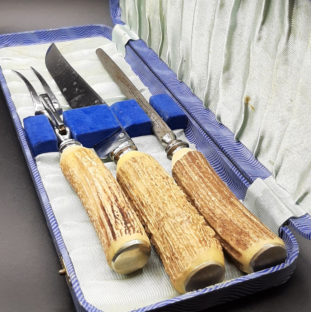 Vintage Bee Hive Gregory Brothers Culters Sheffield Knife Set Stag Handles